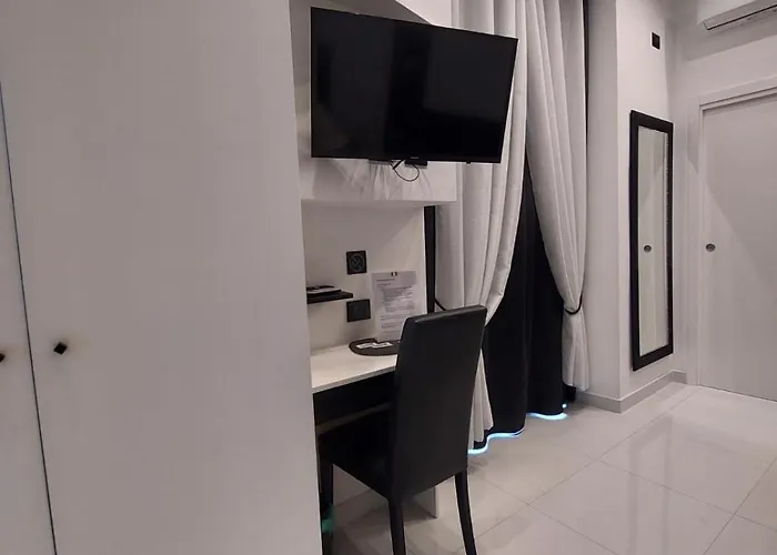 Silo 4* نابولي